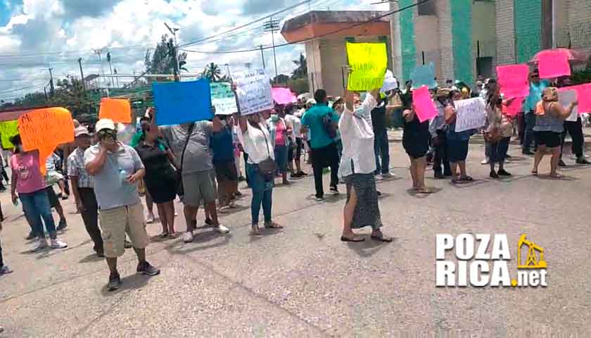Colectivo ciudadano se manifiesta contra la policÃ­a estatal en Poza Rica