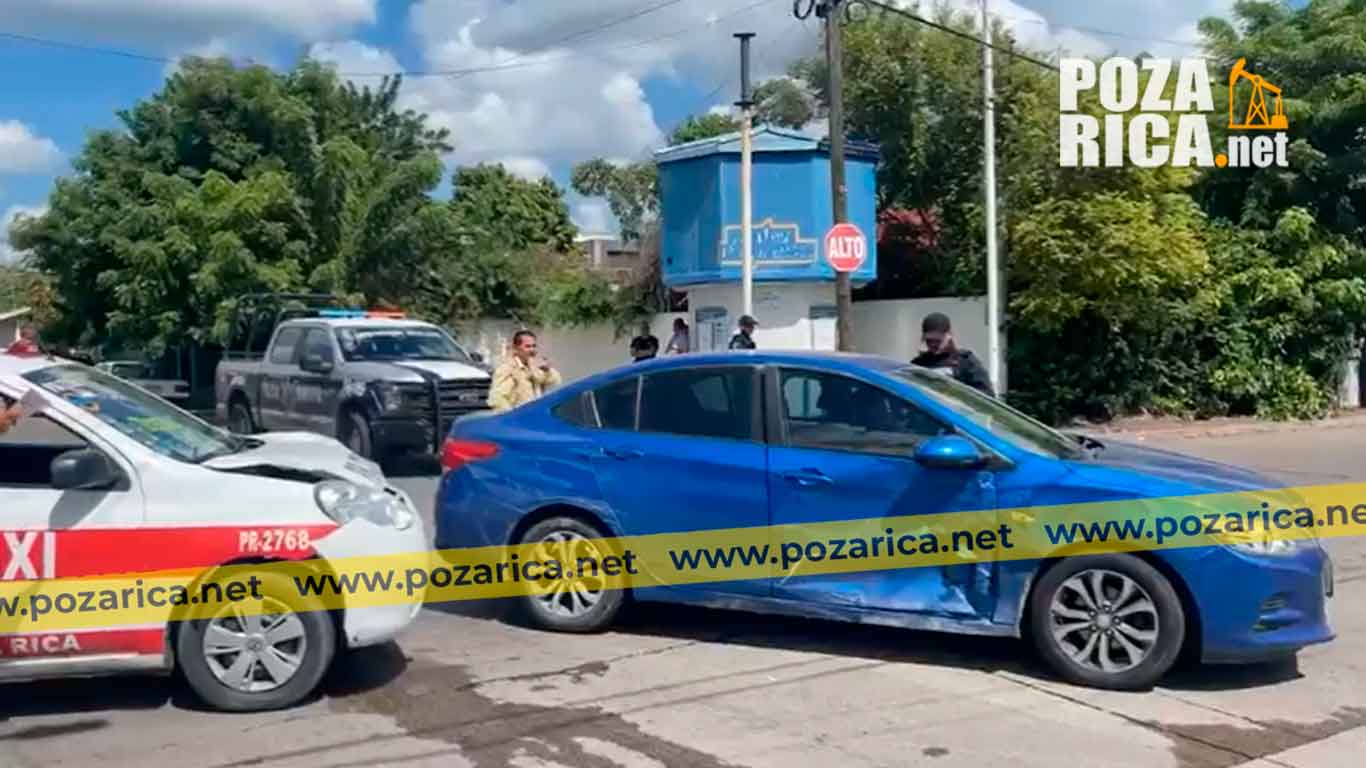 Colisión de taxi deja a 3 pasajeros lesionados