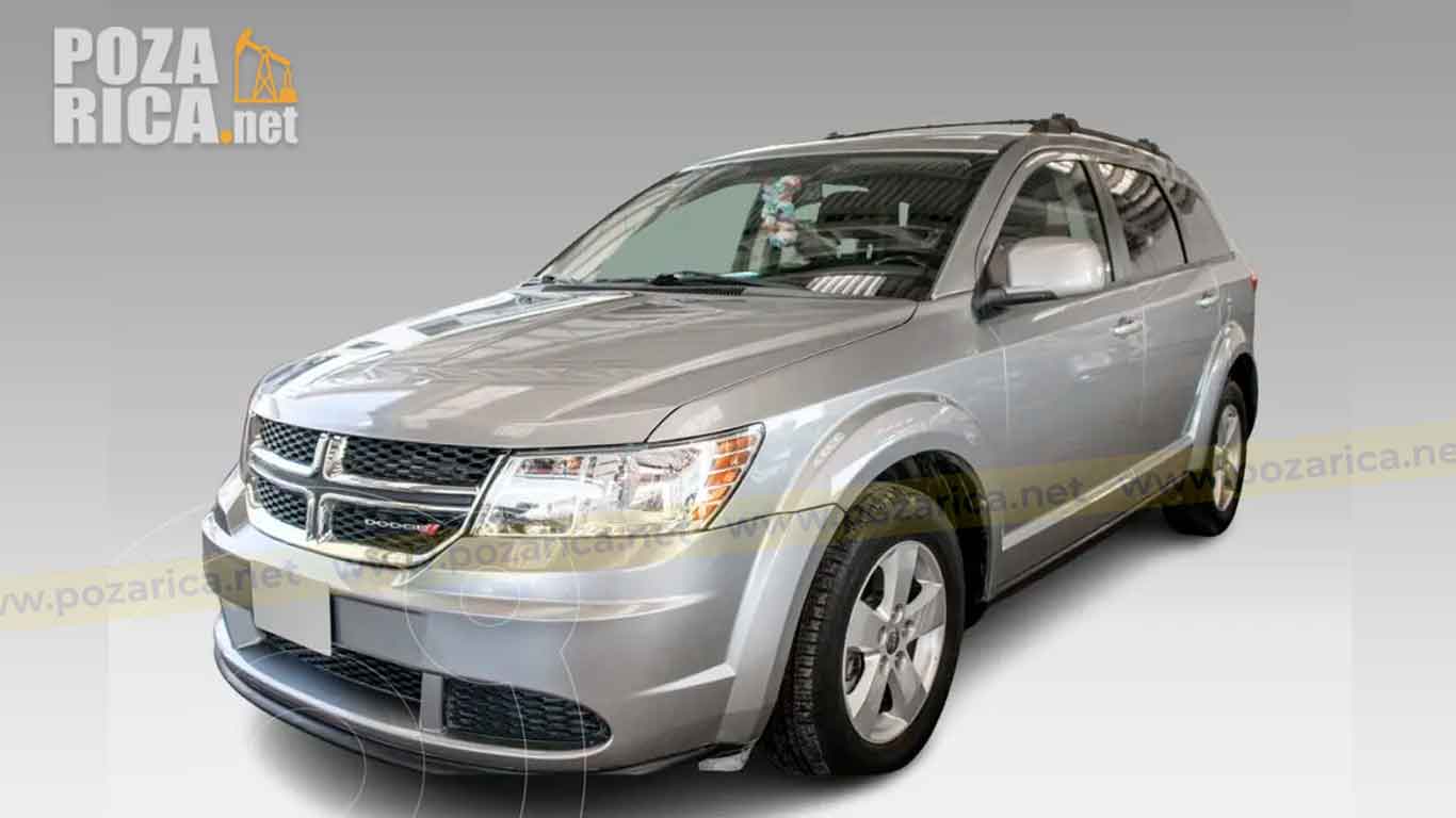 Robo de camioneta Dodge Journey en Tuxpan