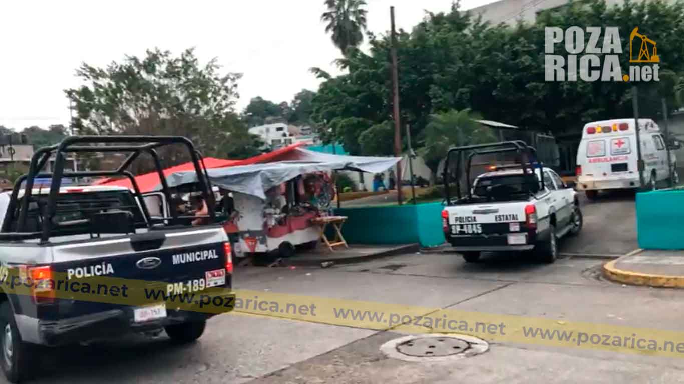 Policías se agarran a Balazos