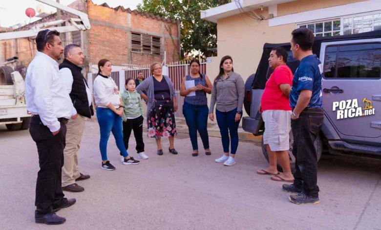 GOBIERNO DE POZA RICA CONTINÚA RESCATANDO ESPACIOS URBANOS CON LUMINARIAS