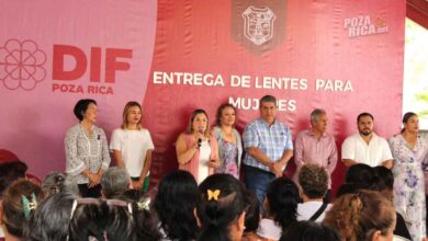 GOBIERNO DE POZA RICA Y DIF MUNICIPAL ENTREGAN LENTES GRATUITOS A MUJERES
