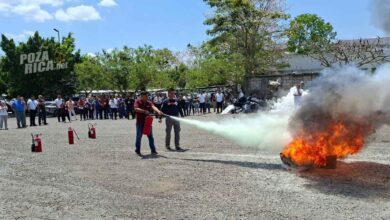 Protección Civil capacita en uso de extintores en hospital