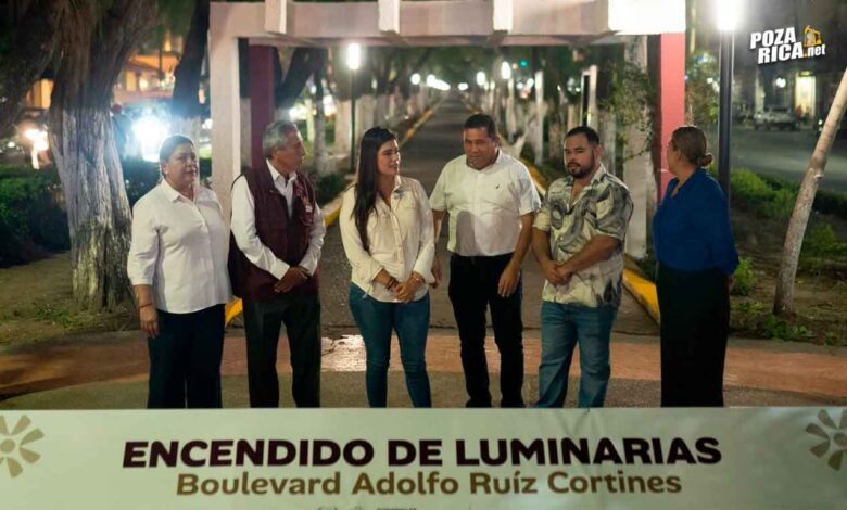 Iluminan primera etapa del camellón central del Blvd. Adolfo Ruiz Cortines