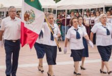 Gobierno de Poza Rica reconoce a personas adultas mayores en acto cívico por su Mes