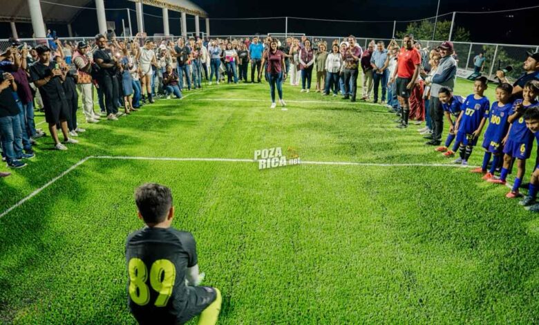 Inauguran nueva cancha de fútbol 5 en la colonia Prensa Nacional de Poza Rica