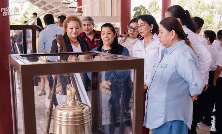 Poza Rica impulsa la educación cívica con exposición de símbolos patrios en estudiantes de primaria
