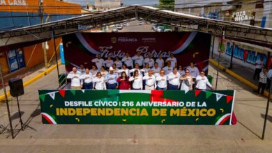 Poza Rica conmemora el 216 aniversario de la Independencia de México con desfile cívico