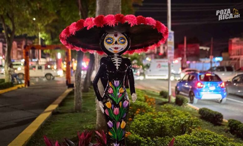 Poza Rica enciende Mictlán, Sendero de Luz por Día de Muertos